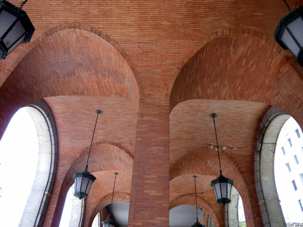 La Casa de la Arquitectura (Arquería de Nuevos Ministerios), Madrid